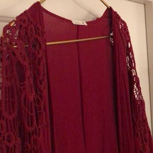 Soprano kimono/flowy top